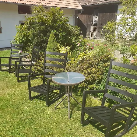 Statek U Veseli Nad Luznici Homestay