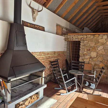 Statek U Veseli Nad Luznici